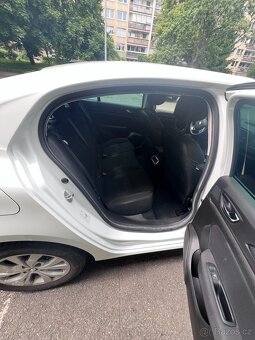 Renault Megane GrandCoupe - 6