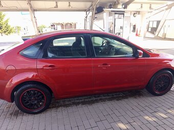 Ford Focus 1.6i 74kw Nová STK - 6