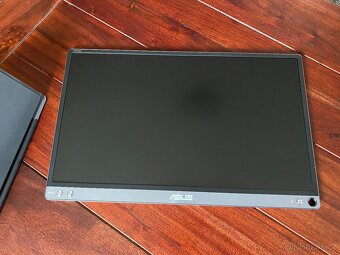 Přenosný monitor - 6