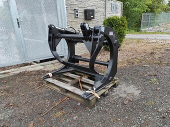 Drapák na dřevo tři zuby, uchycení euro - 6