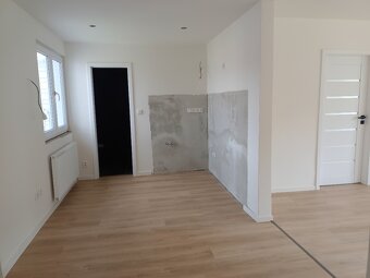 Prodej RD 4+1, v Hrádku u Rokycan, po kompletní rekonstrukci - 6