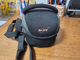 Fuji FinePix S5700 - 6