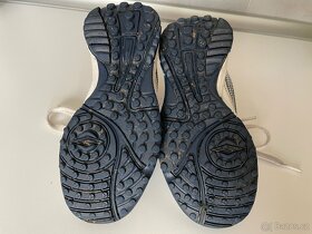 Dětské kopačky TURFY, Umbro, délka stélky 17,5 cm. - 6
