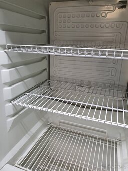 390 litrů GASTRO lednice – chlaďák AEG Sweden - 6