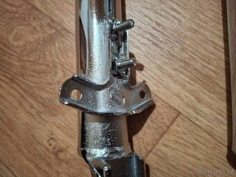 Jawa kývačka spodky předních vidlic - 6