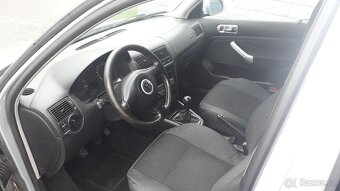 Prodám Golf4 1:6 77kw - 6