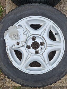 15" zimní pneu 6mm - Renault 195/65 R15 - DOT4221 - Laguna - 6