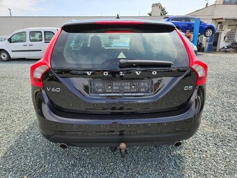 VOLVO V60 2.4 D5 158KW 2013 - 6