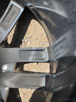 Audi alu kola r18 + guma 225x40 letní - 6