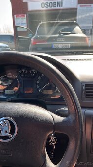 Volant Octavia 1 - 6