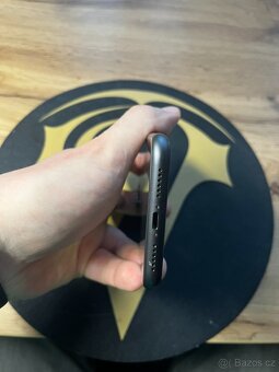 iPhone 11, 64 GB, černý – pěkný stav - záruka - 6