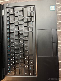 Dell Latitude 5280 – i5 / 8 GB RAM / 256 GB hdd - 6