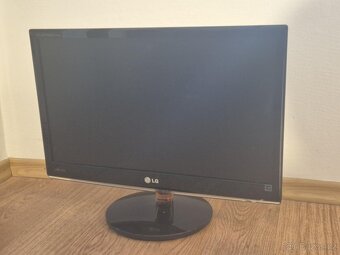 Monitor / Displej LG FLATRON 22 palců FHD IPS - 6