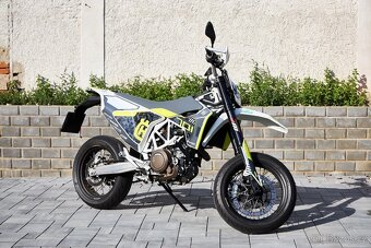 Husqvarna 701 Supermoto 2018 - 6