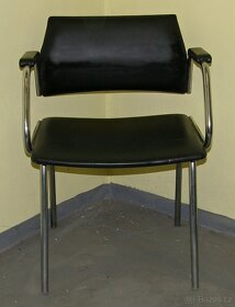 Kovové židle s polštář. sedadlem a opěrkou-4ks+1ks chrom. - 6