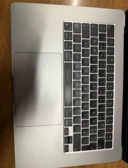 MacBook Air 15 16/512 - 6