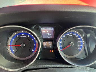 HYUNDAI i301,4i KOMBI TRIKOLOR KOMFORT 1.MAJITEL - 6