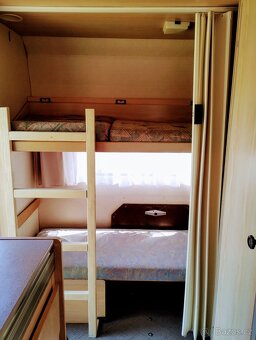 Obytný přívěs karavan - 6