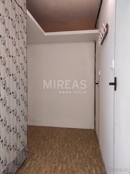 Čelákovice, podnájem bytu 1+1/L, 34 m2, okr. Praha - východ - 6