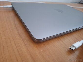 MacBook PRO 13 palců I7 16 RAM 512SSD UKRAINE KEYS - 6