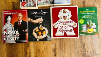 Knihy - detektivky, různé - 6