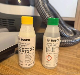 Víceúčelový vysavač Bosch Aquaclean - 6