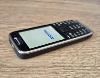 Nokia e52 - nova, komplet v krabici - 6