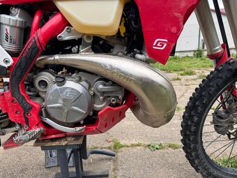 GASGAS EC 300 - 6