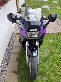 Suzuki GSX 750 F - 6