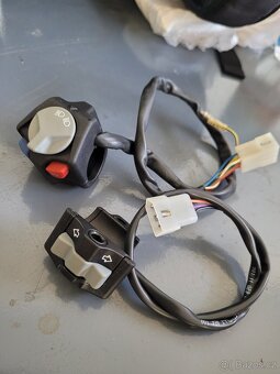 KTM príbal na cestu /prepínače svetiel/WP pumpa - 6