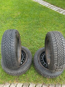 Zimní sada 195/65r15 + disky+ poklice - 6