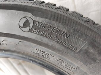 215/65 r17 zimní pneumatiky Michelin Alpin 5 na SUV - 6