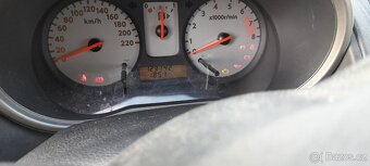 Nissan Note 1,4 původ ČR, 123 142 km, rok 2008 - 6
