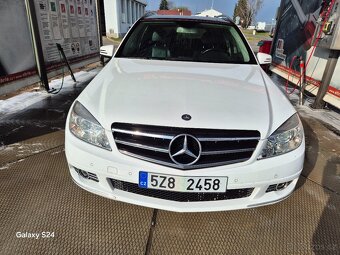 Prodám bílý MB C220 r.v.2/2009 combi - 6
