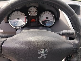 Peugeot 207 SW 1,6HDI 80KW rok 2009 - 6