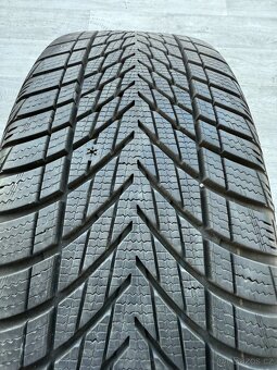 R19 KOLA VOLVO XC40/V90CC 235/50/19 R-DESIGN 2024 - 6