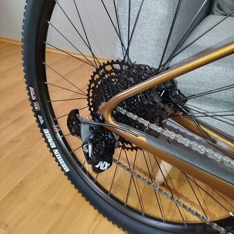 Nové horské kolo LAPIERRE ProRace CF 6.9 2023 - 6