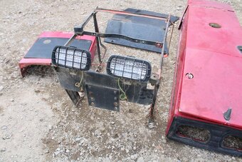 Zetor 12145 kapotáž rám maska kapota mřížky mezikus - 6