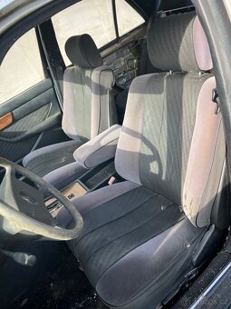 Mercedes Benz W126 300E - 6