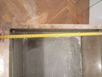 Skříňka s terárii - 6