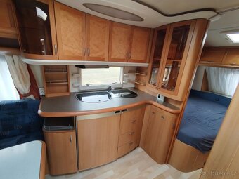 HOBBY 495 UFe č.703. Pro 4. Fr. postel. Sprcha. Rok 2007. - 6