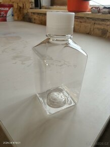 Specielní hranaté plastové láhve objem 500 ml - 6