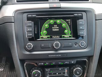 ŠKODA SUPERB-ORIGINÁL NAVIGACE AMUNDSEN+DAB-VČETNĚ BT - 6