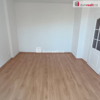 pronájem bytu o dispozici 2+1 po kompletní rekonstrukci, ul. - 6