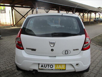 Dacia Sandero 1,4 i - 6