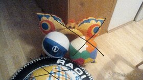 Různé sportovní, cestovní potřeby, upomín. předměty aj. - 6