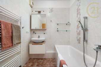 Prodej bytu Rousínov, Zahradní, 3kk, 3.NP, 71m2, lodžie, ... - 6