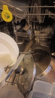 Prodám použitou vestavěnou myčku nádobí Baumatic o rozměrech - 6