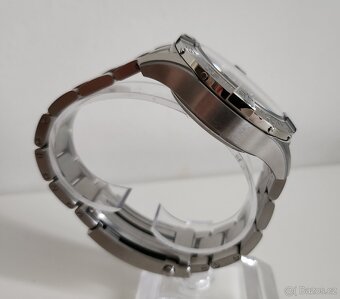 Breitling Avenger B01 Chronograph 44, AB0147101B1A1, 2025 - 6