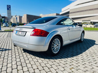 Audi TT 8n - 6